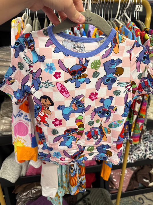 Hawaiian Paradise Shorts Set (Stitch)